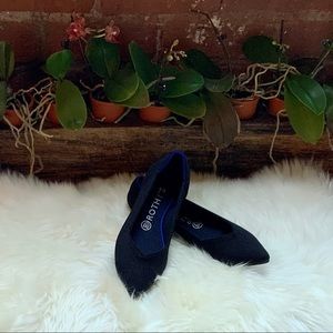 Rothy’s The Point - Black - Sz 7.5 - worn once!
